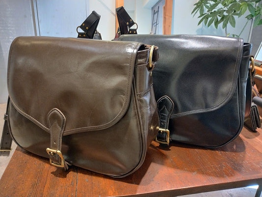 HORSE HIDE MAIL BAG (MEDIUM)